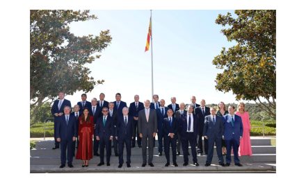 El Consejo de Cámaras de Castilla y León entrega a S.M. el Rey la primera Medalla de Honor